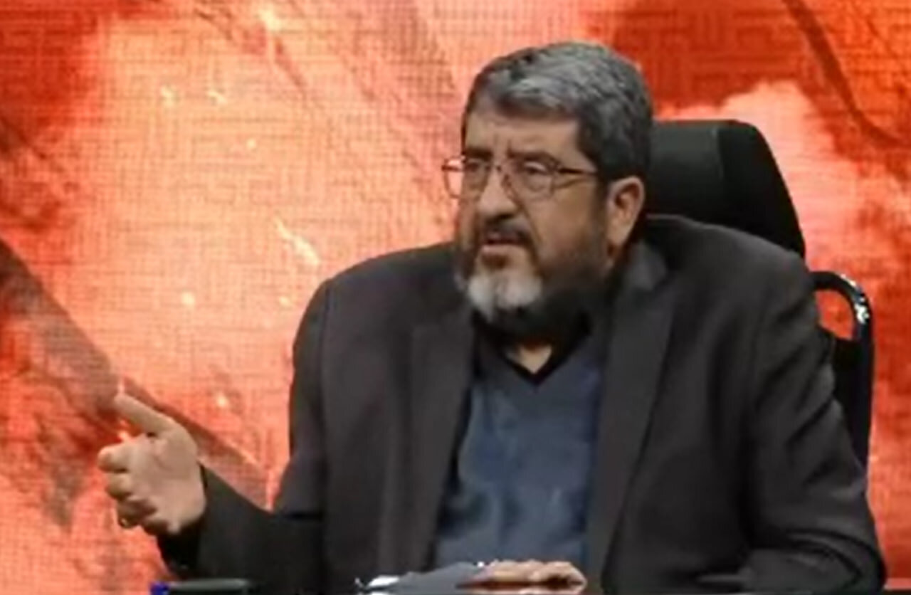 انتقاد فواد ایزدی از سفر رییس جمهور به نیویورک؛ به پزشکیان ویزا میدهند اما به محمود عباس نه/ ایران گزینهای غیر از دادن امتیاز بیشتر به آمریکا ندارد انتقاد فواد ایزدی از سفر رییس جمهور به نیویورک؛ به پزشکیان ویزا میدهند اما به محمود عباس نه/ ایران گزینهای غیر از دادن امتیاز بیشتر به آمریکا ندارد